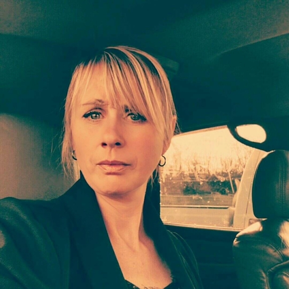 Meet your Posher, Michelle - Picture 2 of 2